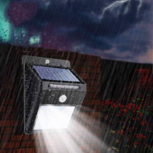 مصباح LED مستشعر للحركة و الظلام يعمل بالطاقة الشمسية فائق السطوع و مضاد للماء Solar Motion Sensor LED Light With PIR Sensor And Night Sensor